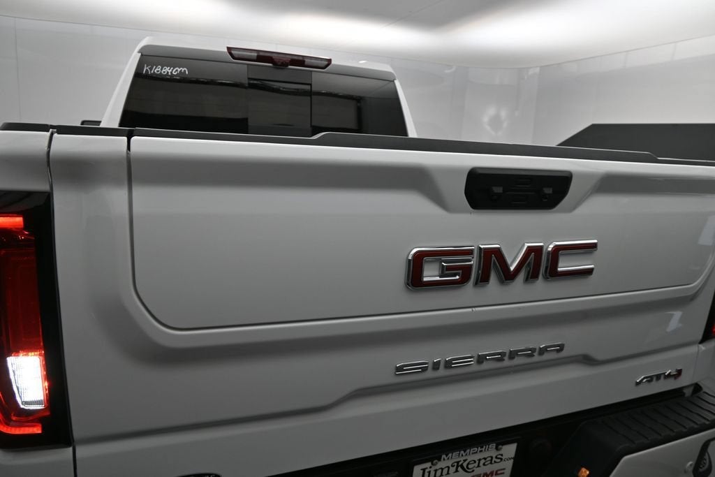2025 GMC Sierra 1500 AT4