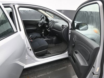 2013 Nissan Versa S