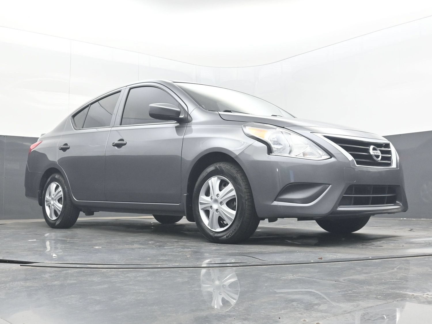 2019 Nissan Versa 1.6 S+