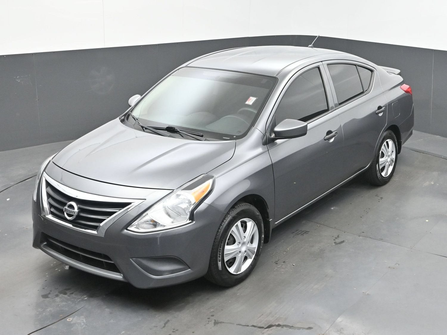 2019 Nissan Versa 1.6 S+