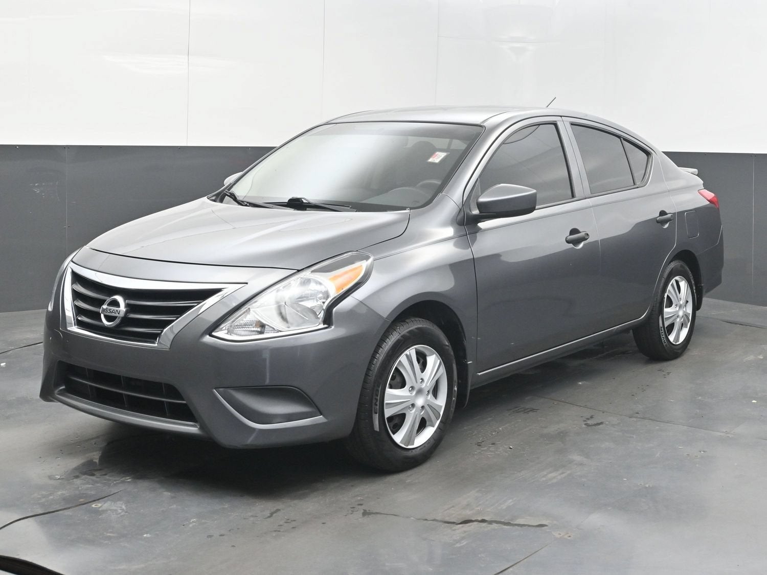 2019 Nissan Versa 1.6 S+