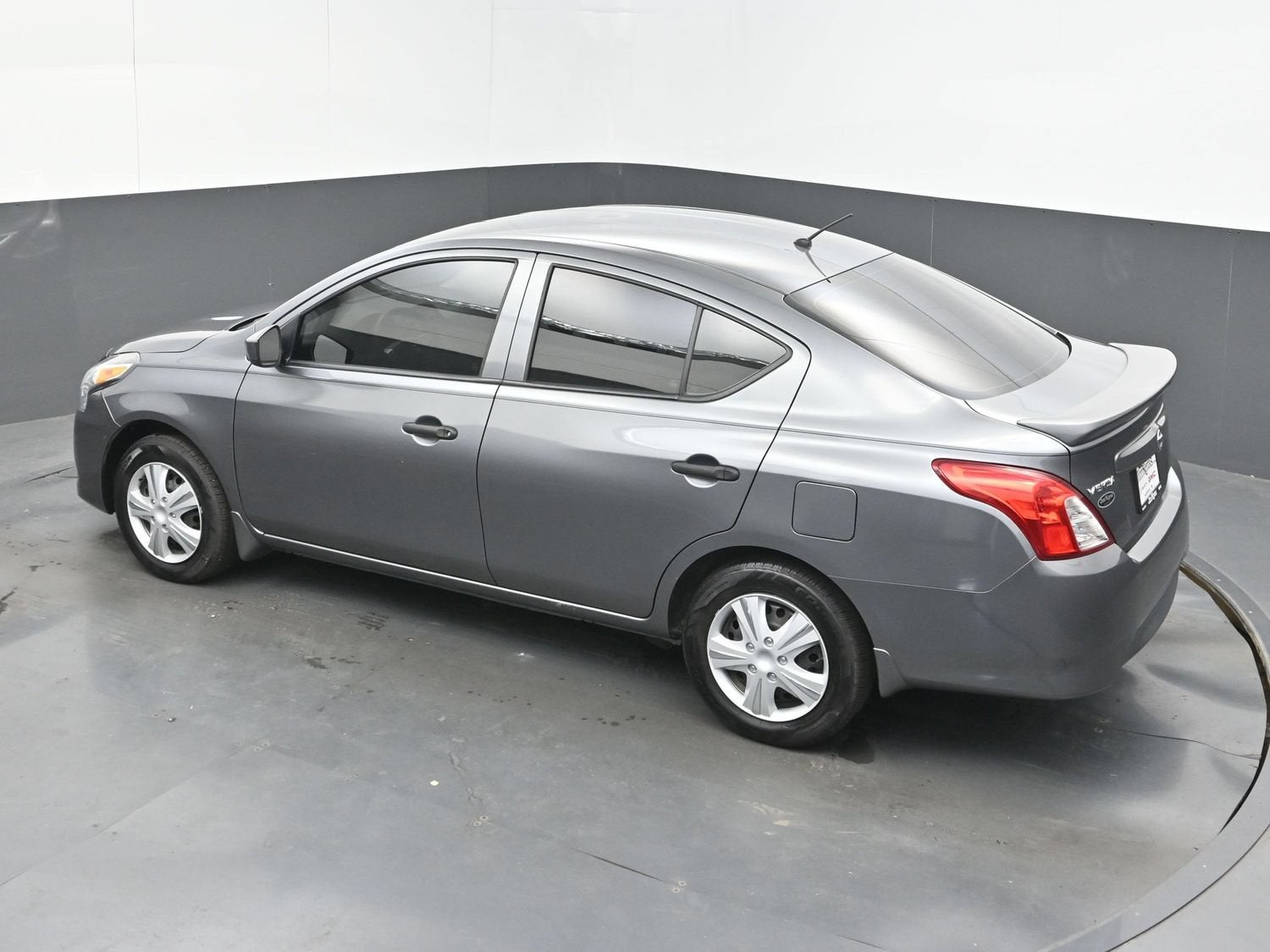 2019 Nissan Versa 1.6 S+