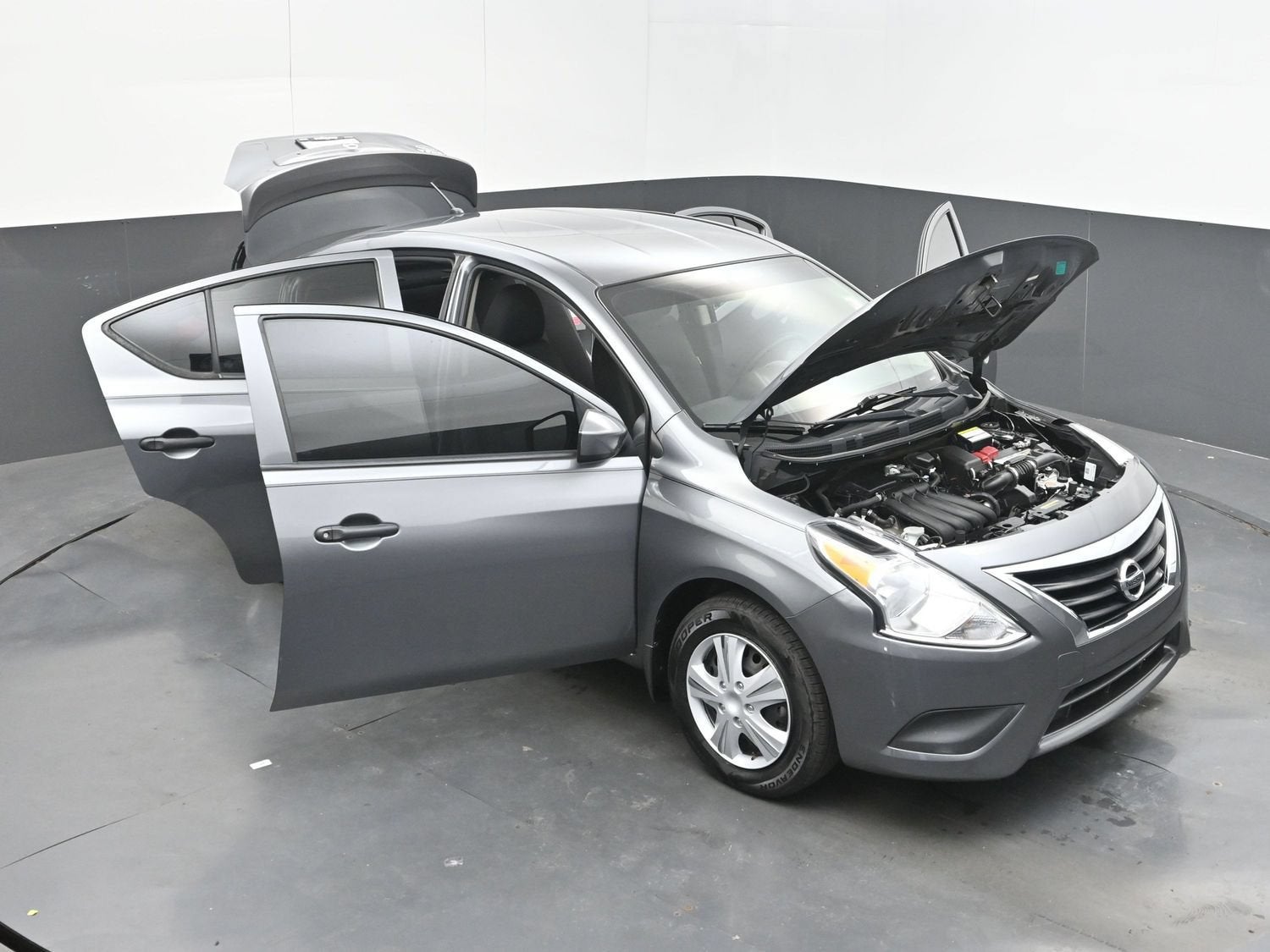 2019 Nissan Versa 1.6 S+