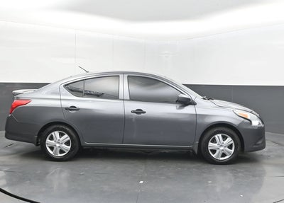 2019 Nissan Versa 1.6 S+