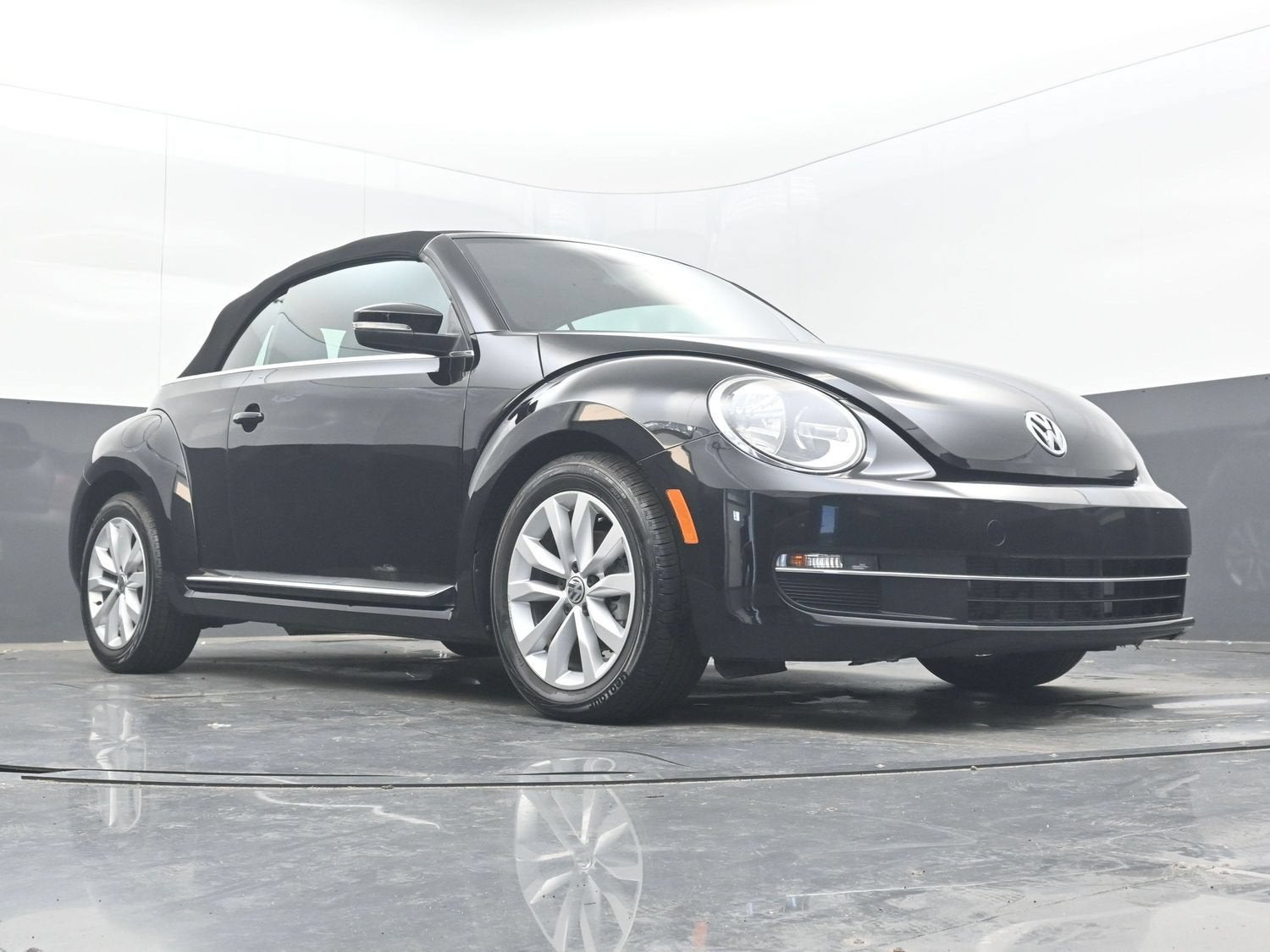 2014 Volkswagen Beetle Convertible 2.0L TDI