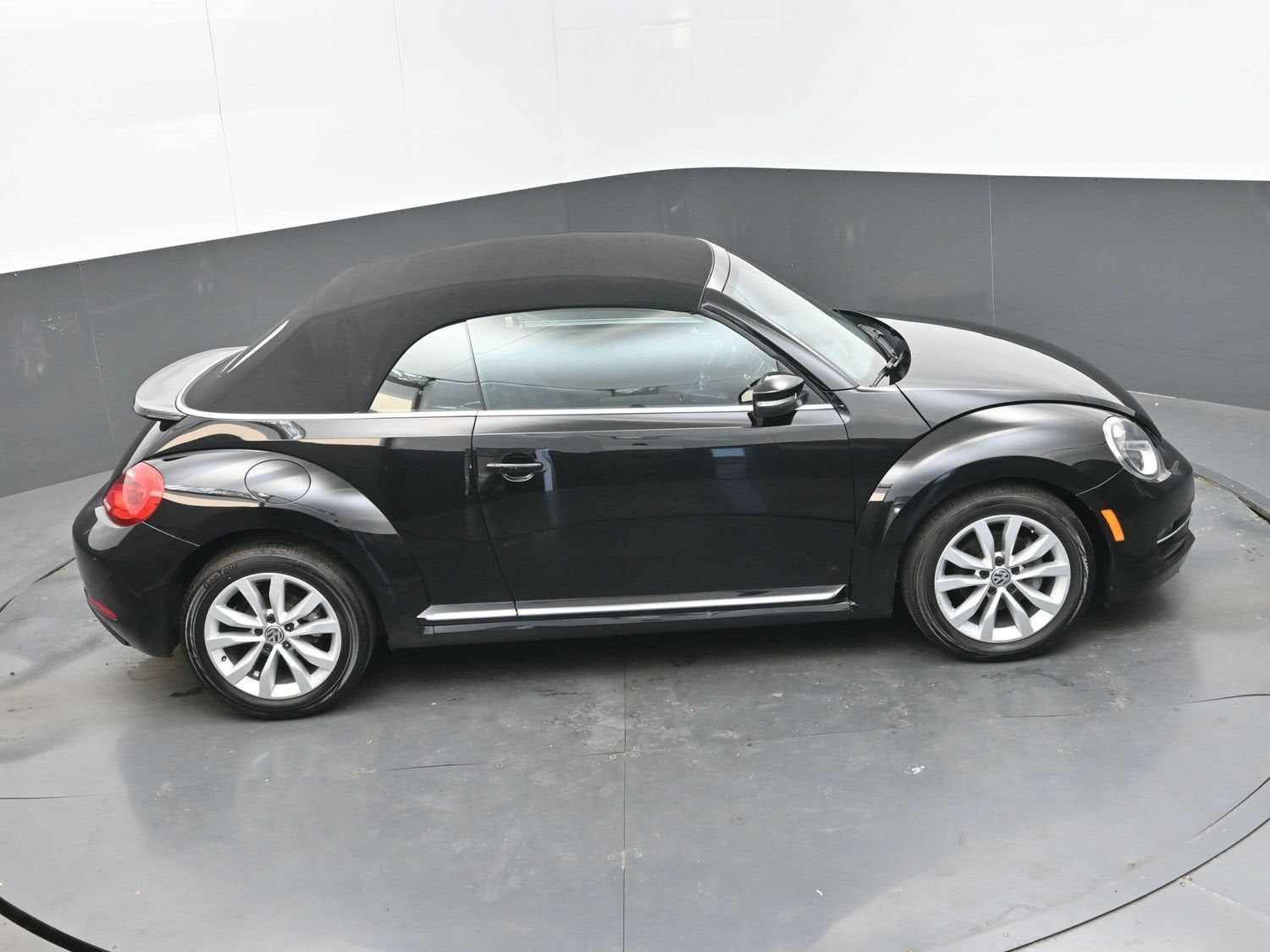 2014 Volkswagen Beetle Convertible 2.0L TDI