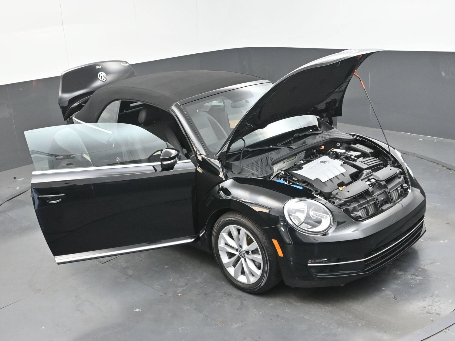 2014 Volkswagen Beetle Convertible 2.0L TDI