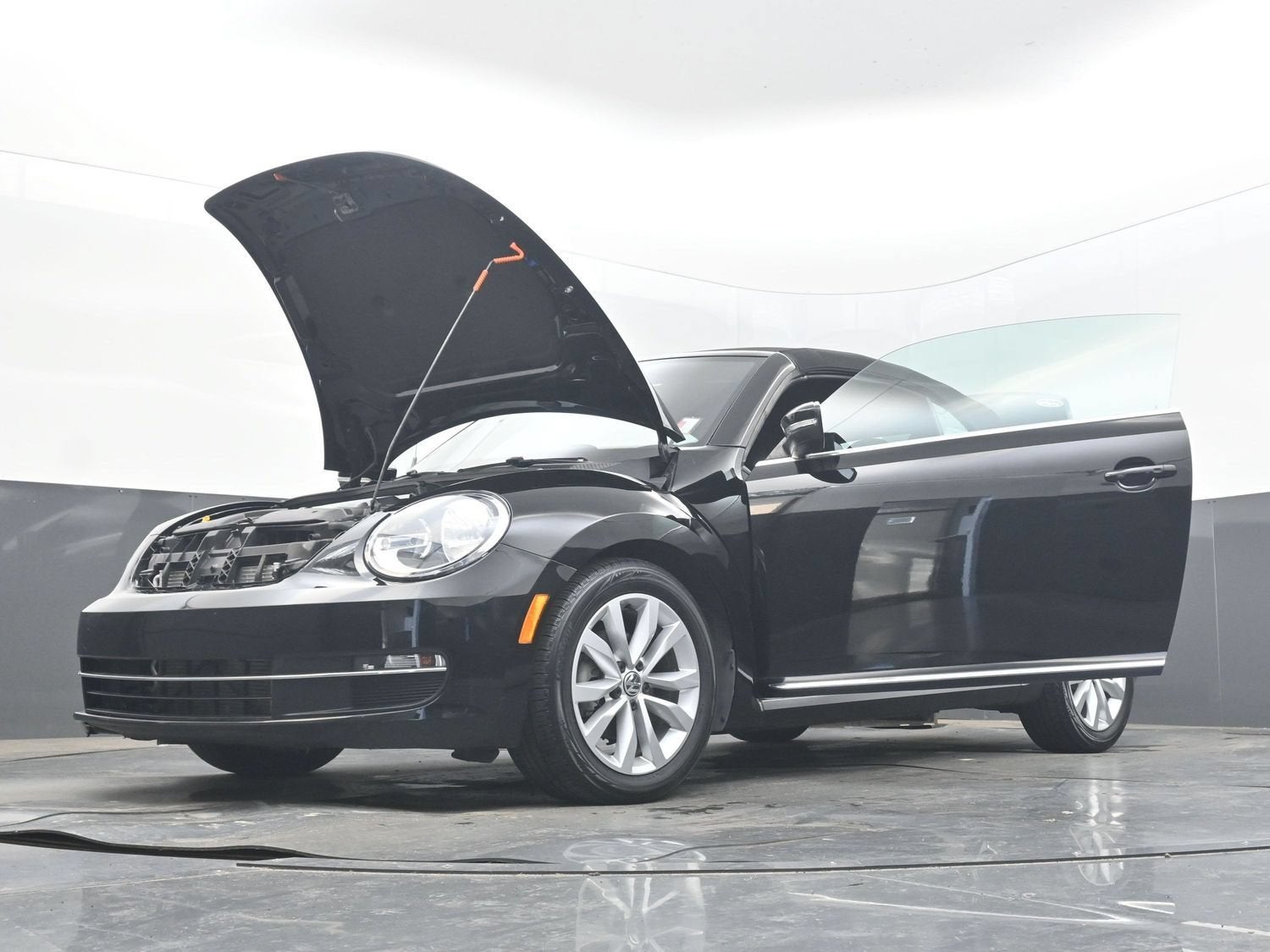 2014 Volkswagen Beetle Convertible 2.0L TDI