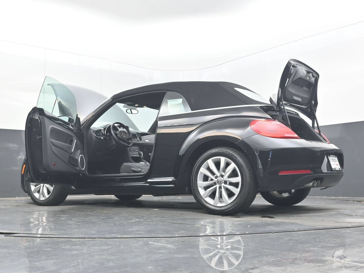 2014 Volkswagen Beetle Convertible 2.0L TDI