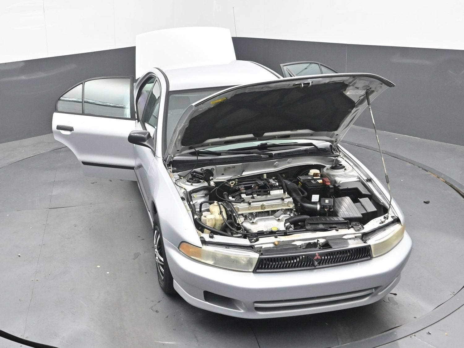 2001 Mitsubishi Galant DE