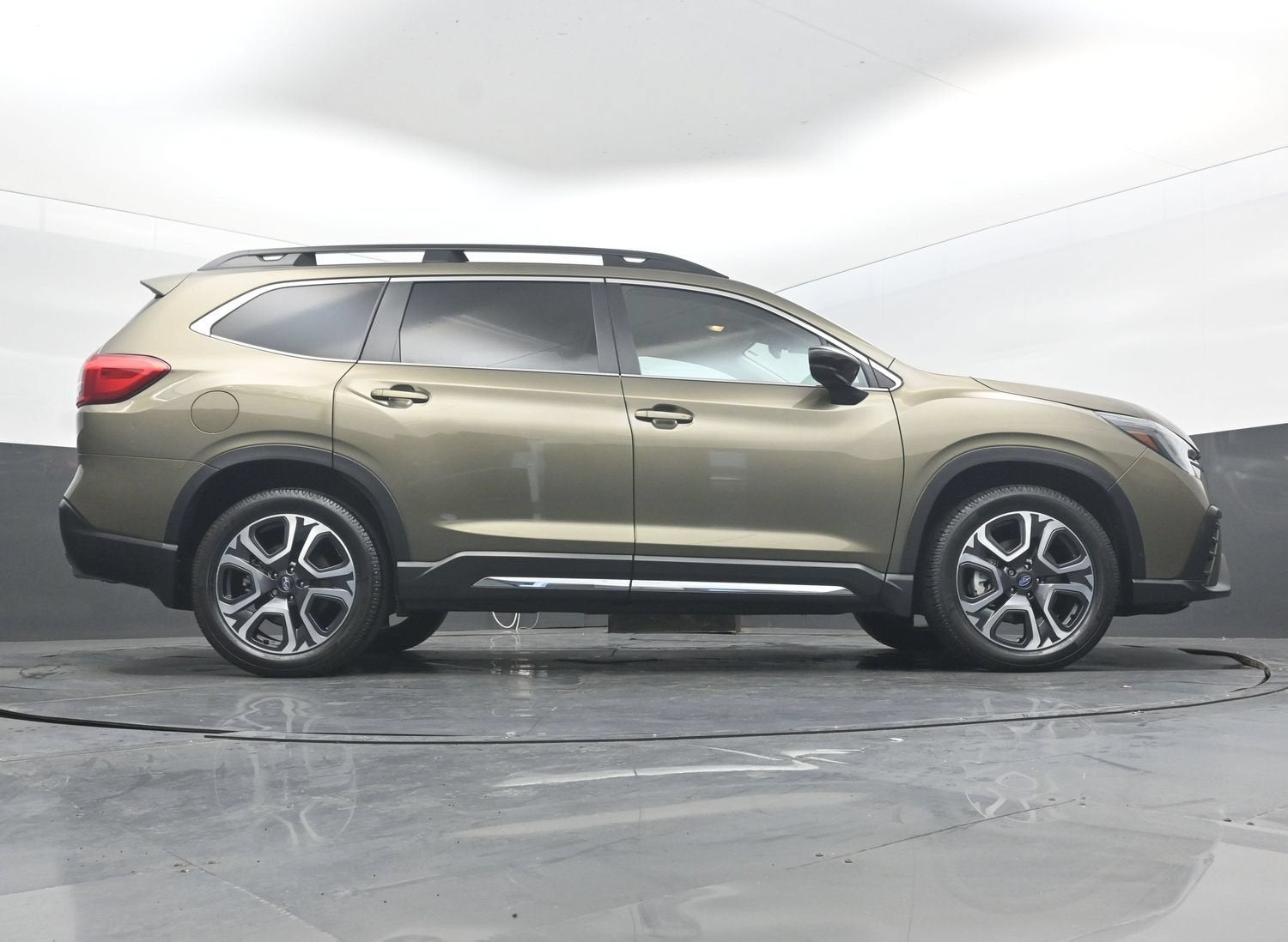 2024 Subaru Ascenso Limited 8-Passenger