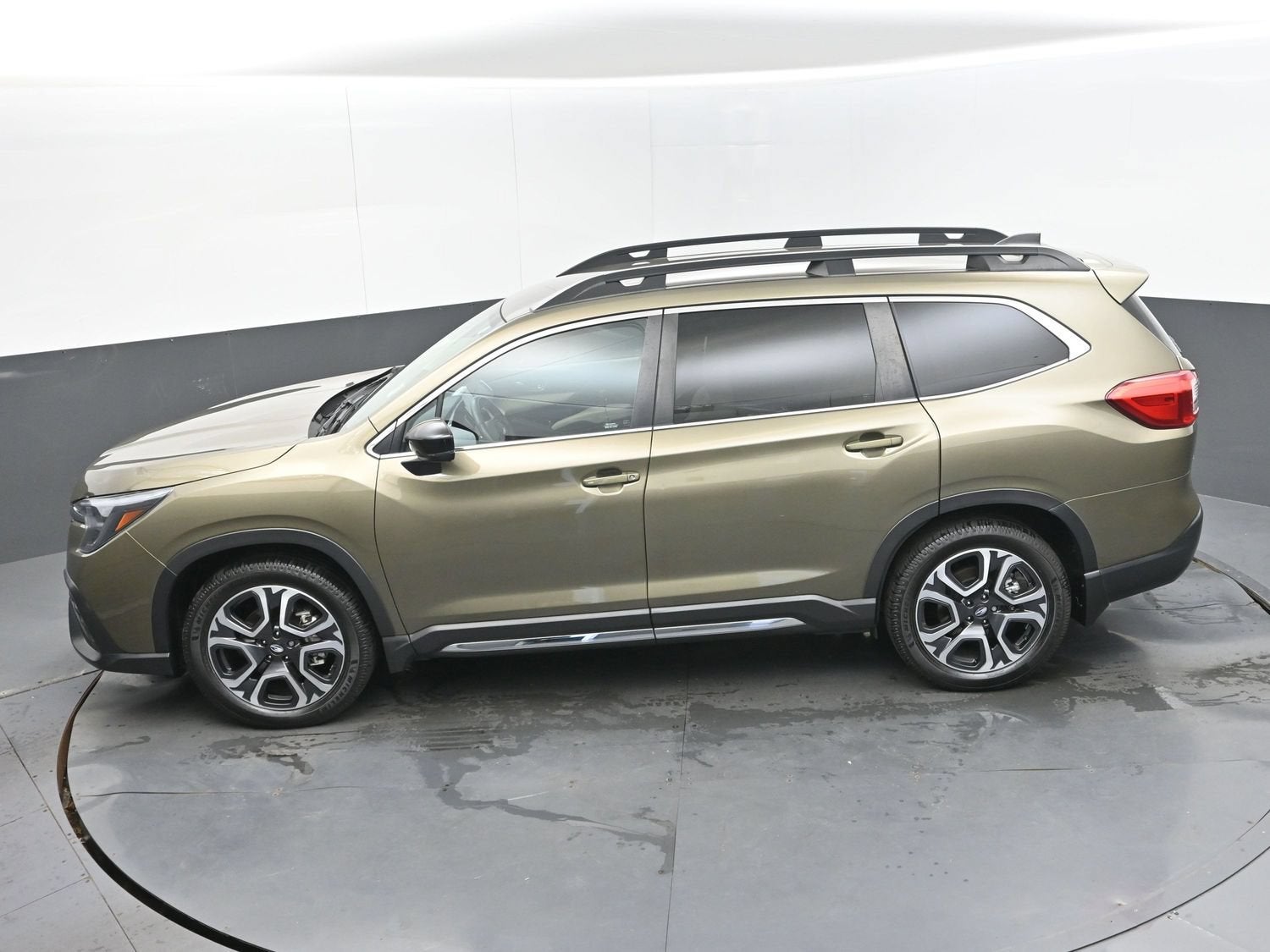 2024 Subaru Ascenso Limited 8-Passenger