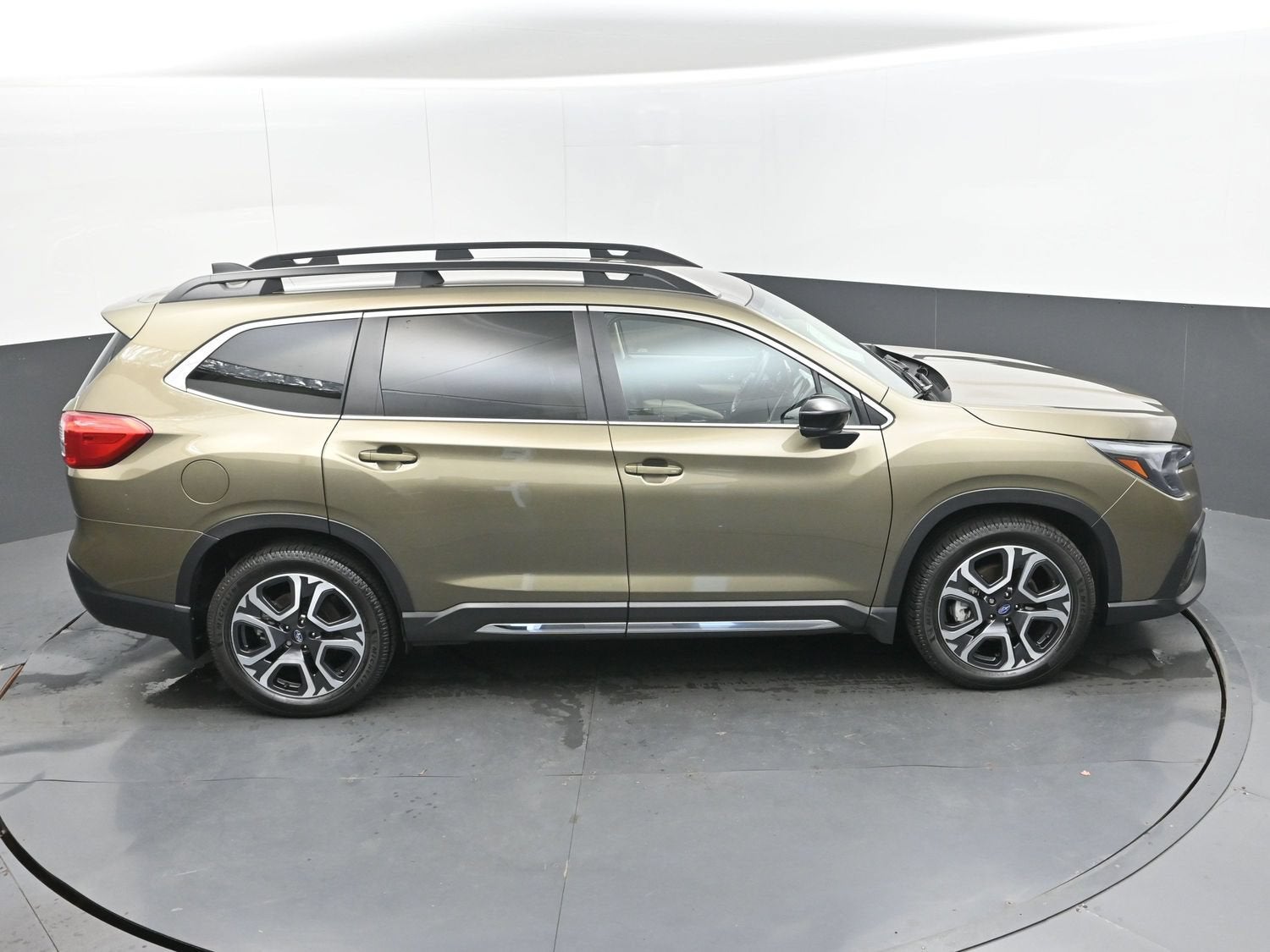 2024 Subaru Ascenso Limited 8-Passenger