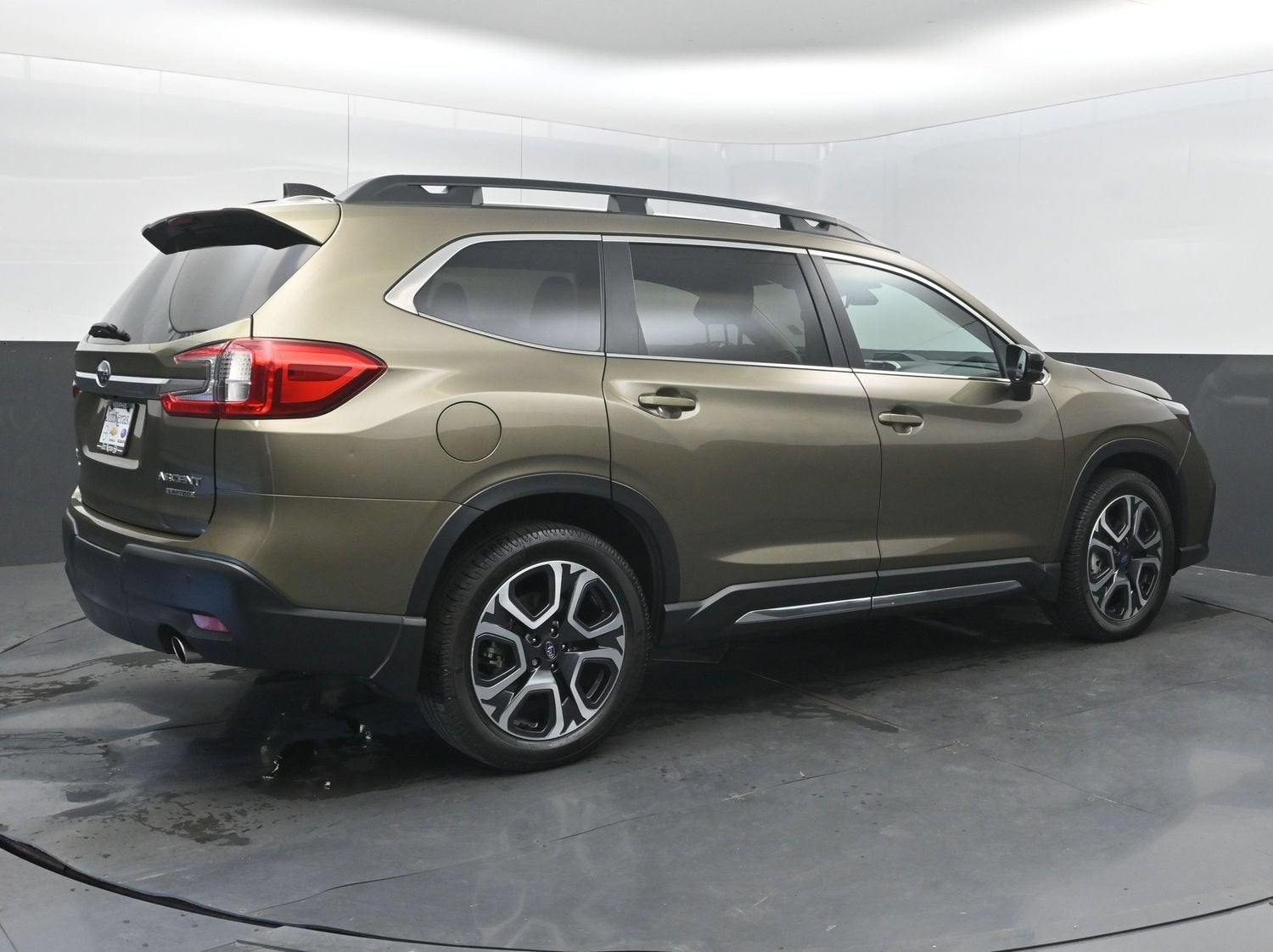 2024 Subaru Ascenso Limited 8-Passenger