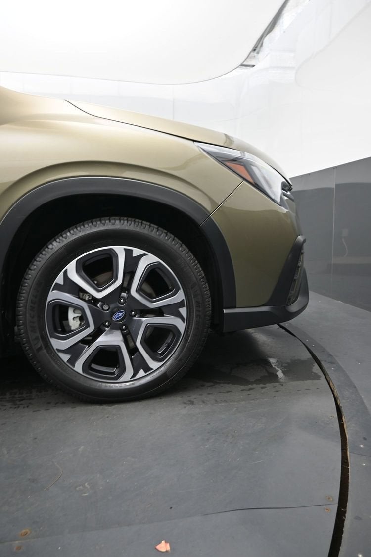 2024 Subaru Ascenso Limited 8-Passenger
