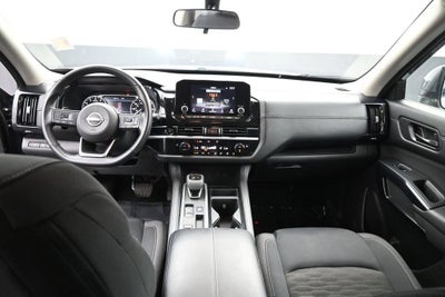 2025 Nissan Pathfinder SV FWD