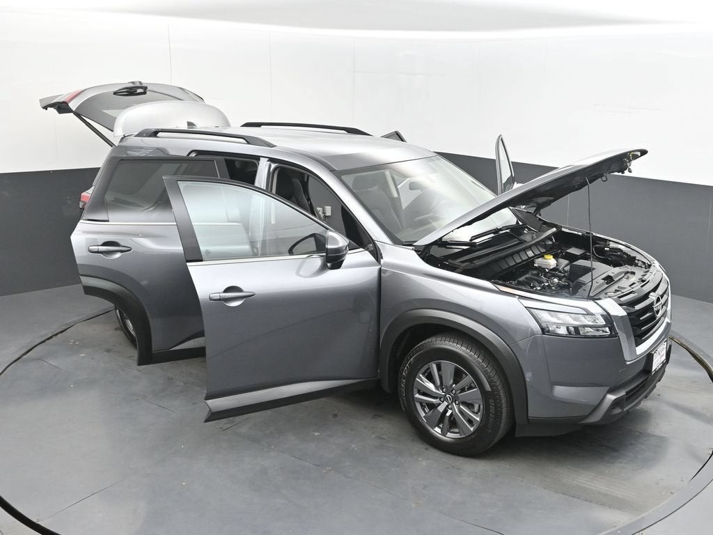 2025 Nissan Pathfinder SV FWD