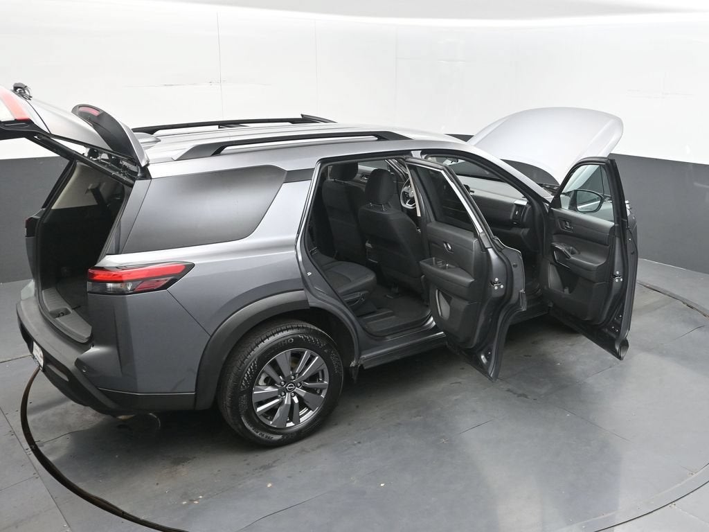 2025 Nissan Pathfinder SV FWD