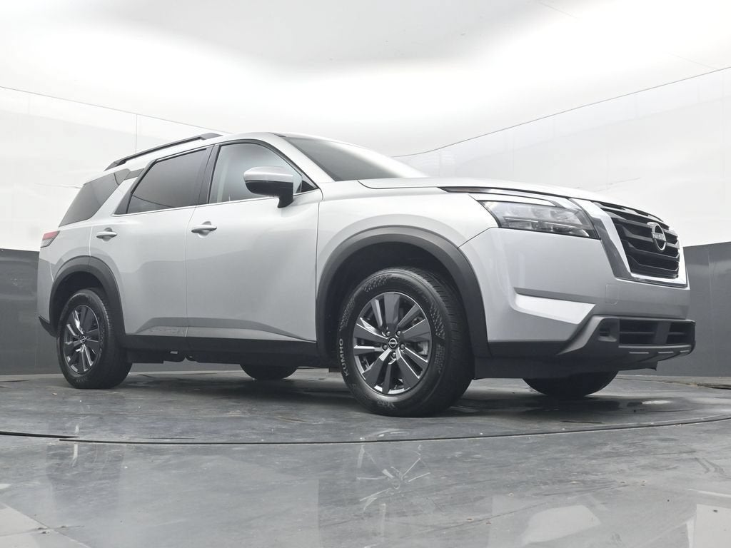 2025 Nissan Pathfinder SV FWD