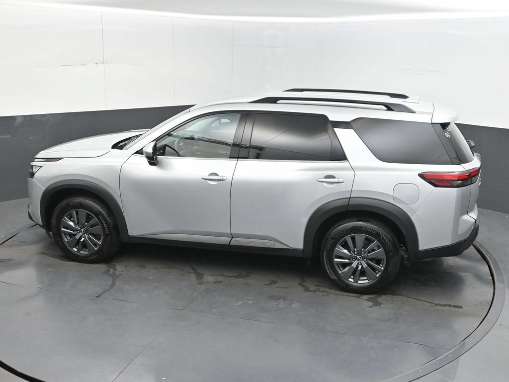 2025 Nissan Pathfinder SV FWD