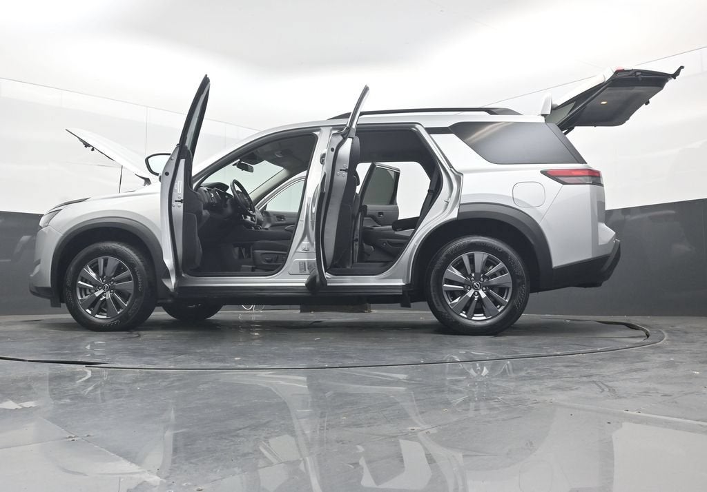 2025 Nissan Pathfinder SV FWD