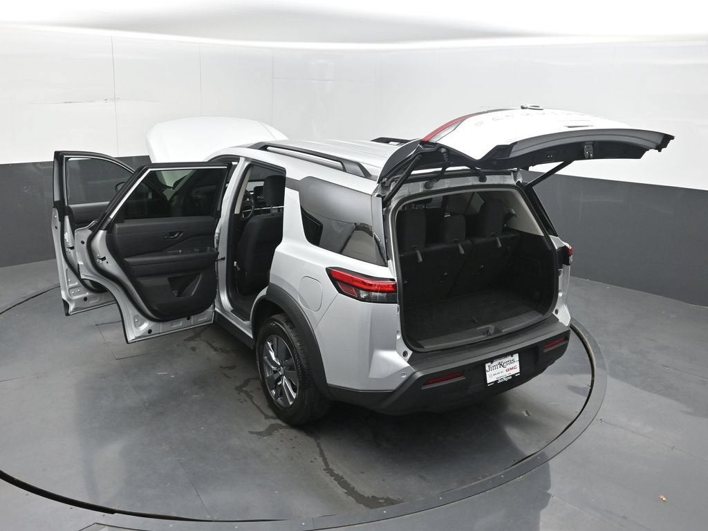 2025 Nissan Pathfinder SV FWD