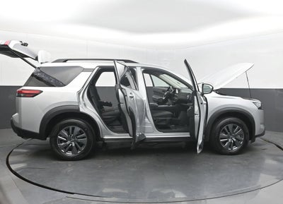 2025 Nissan Pathfinder SV FWD