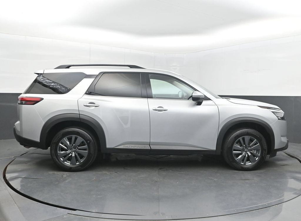 2025 Nissan Pathfinder SV FWD
