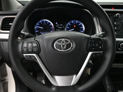 2017 Toyota Highlander LE