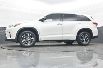 2017 Toyota Highlander LE