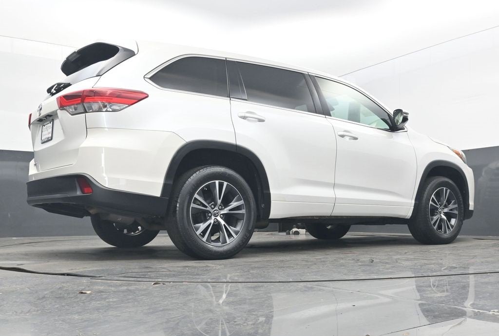 2017 Toyota Highlander LE