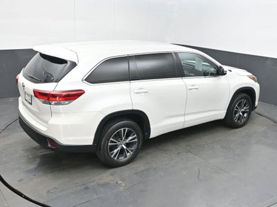 2017 Toyota Highlander LE