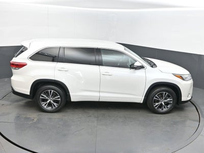 2017 Toyota Highlander LE