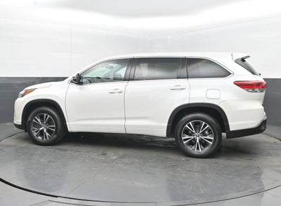 2017 Toyota Highlander LE
