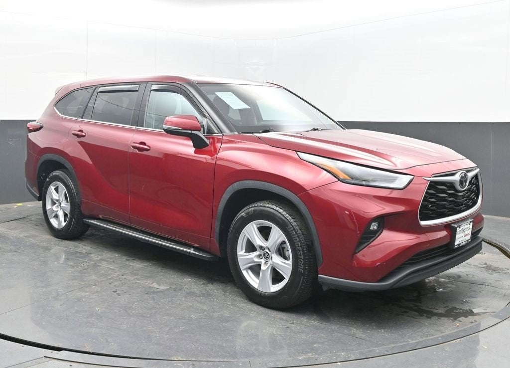 2022 Toyota Highlander LE
