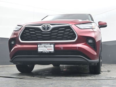 2022 Toyota Highlander LE