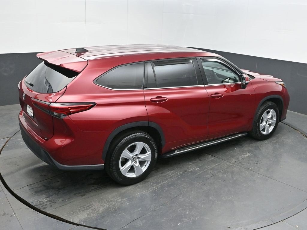 2022 Toyota Highlander LE