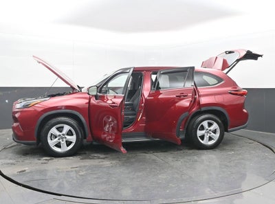 2022 Toyota Highlander LE