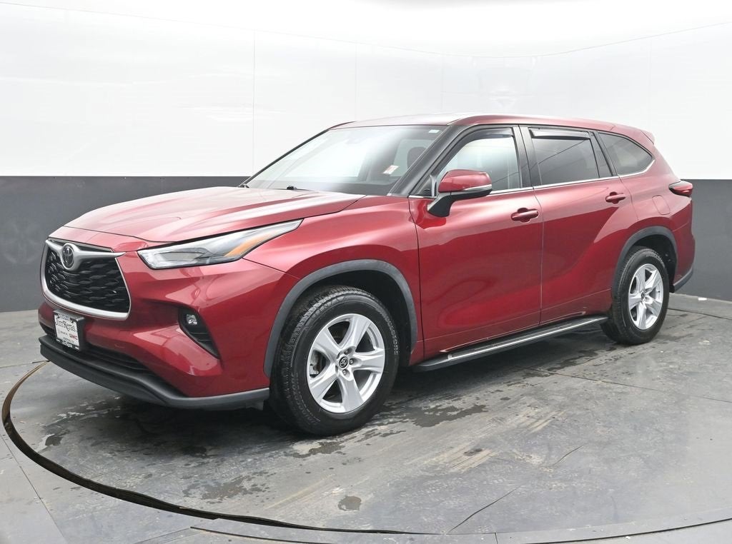 2022 Toyota Highlander LE