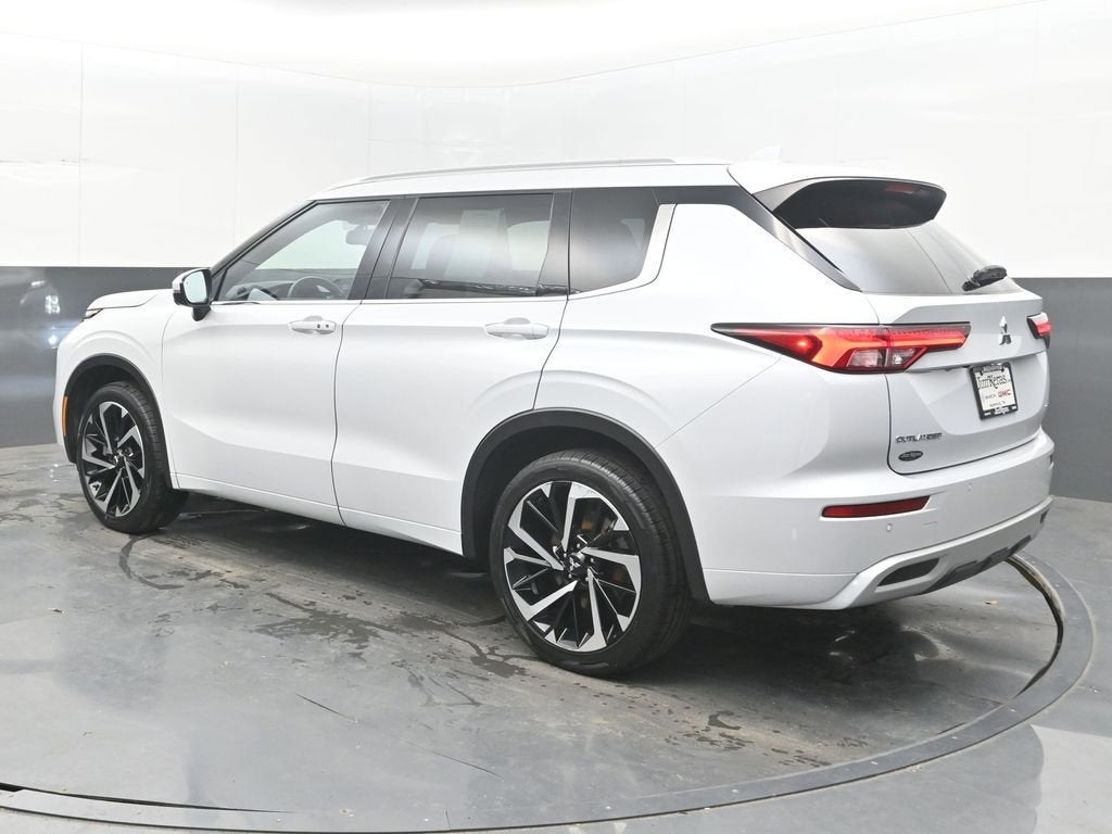 2022 Mitsubishi Outlander SEL 2.5 2WD