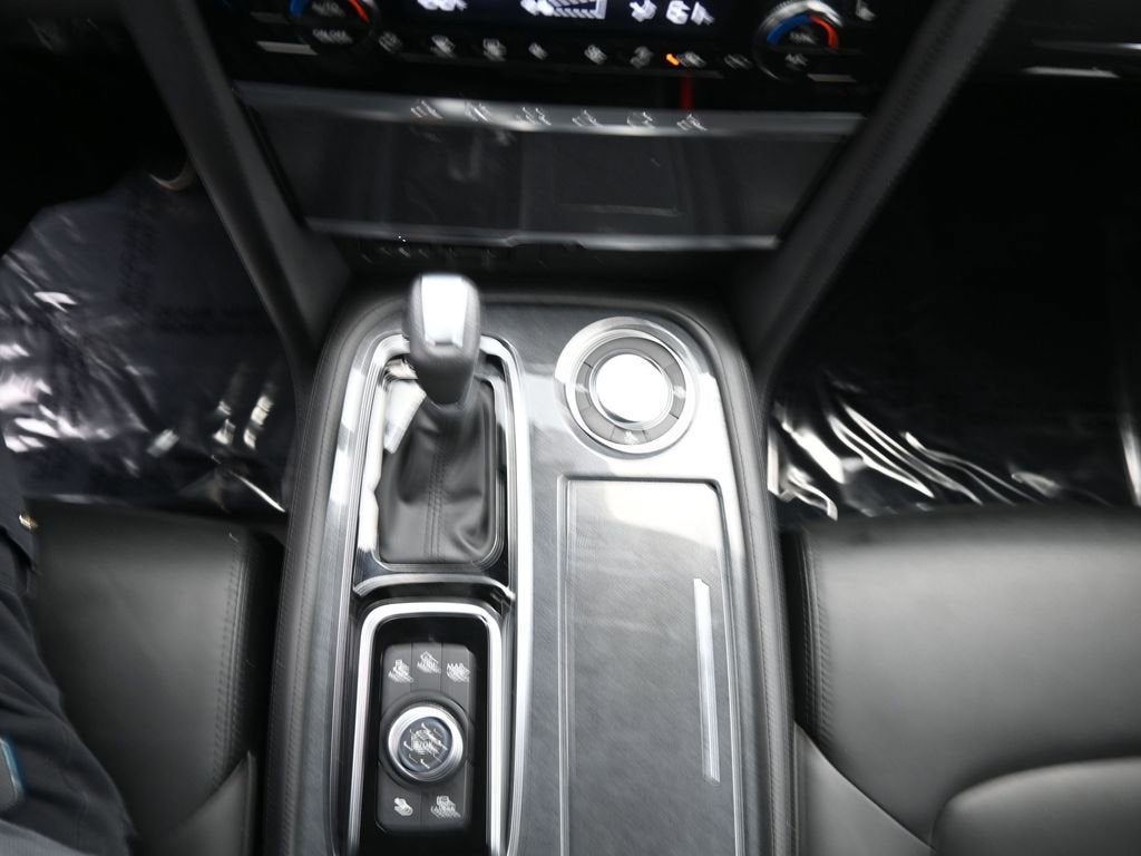 2024 Nissan Armada SV