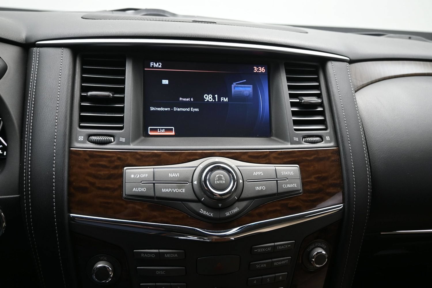 2017 Nissan Armada Platinum