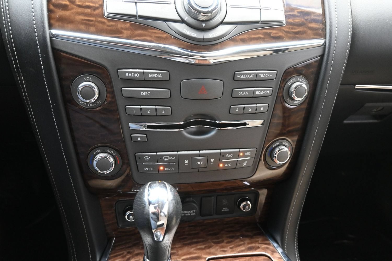 2017 Nissan Armada Platinum