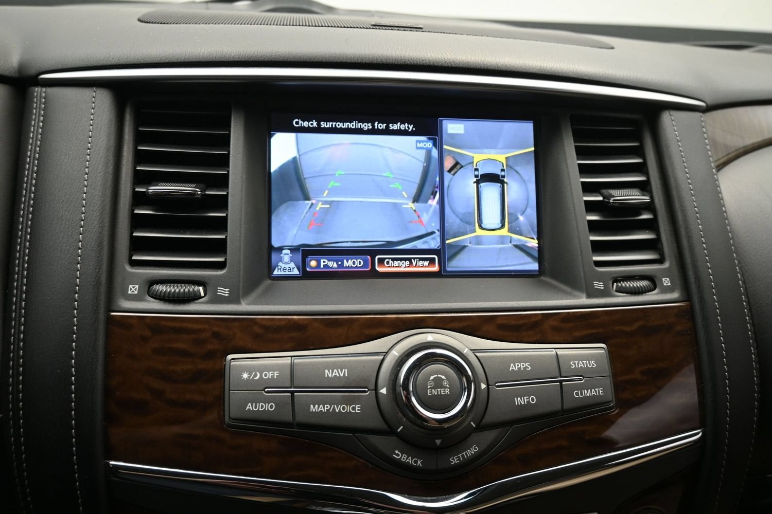 2017 Nissan Armada Platinum