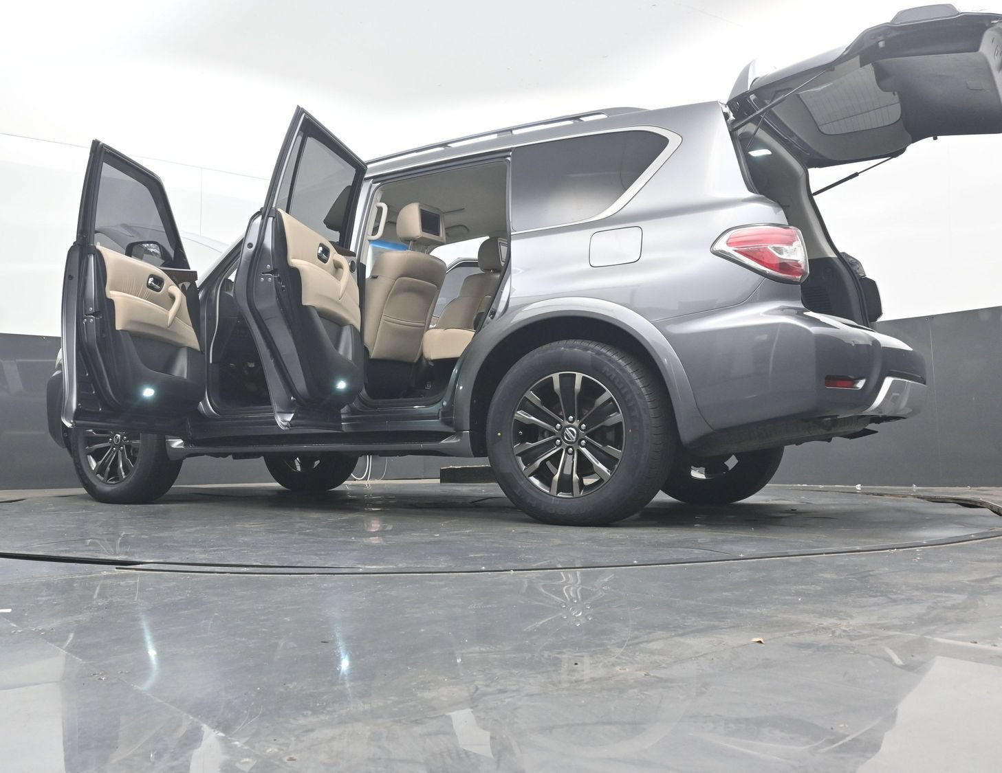 2017 Nissan Armada Platinum