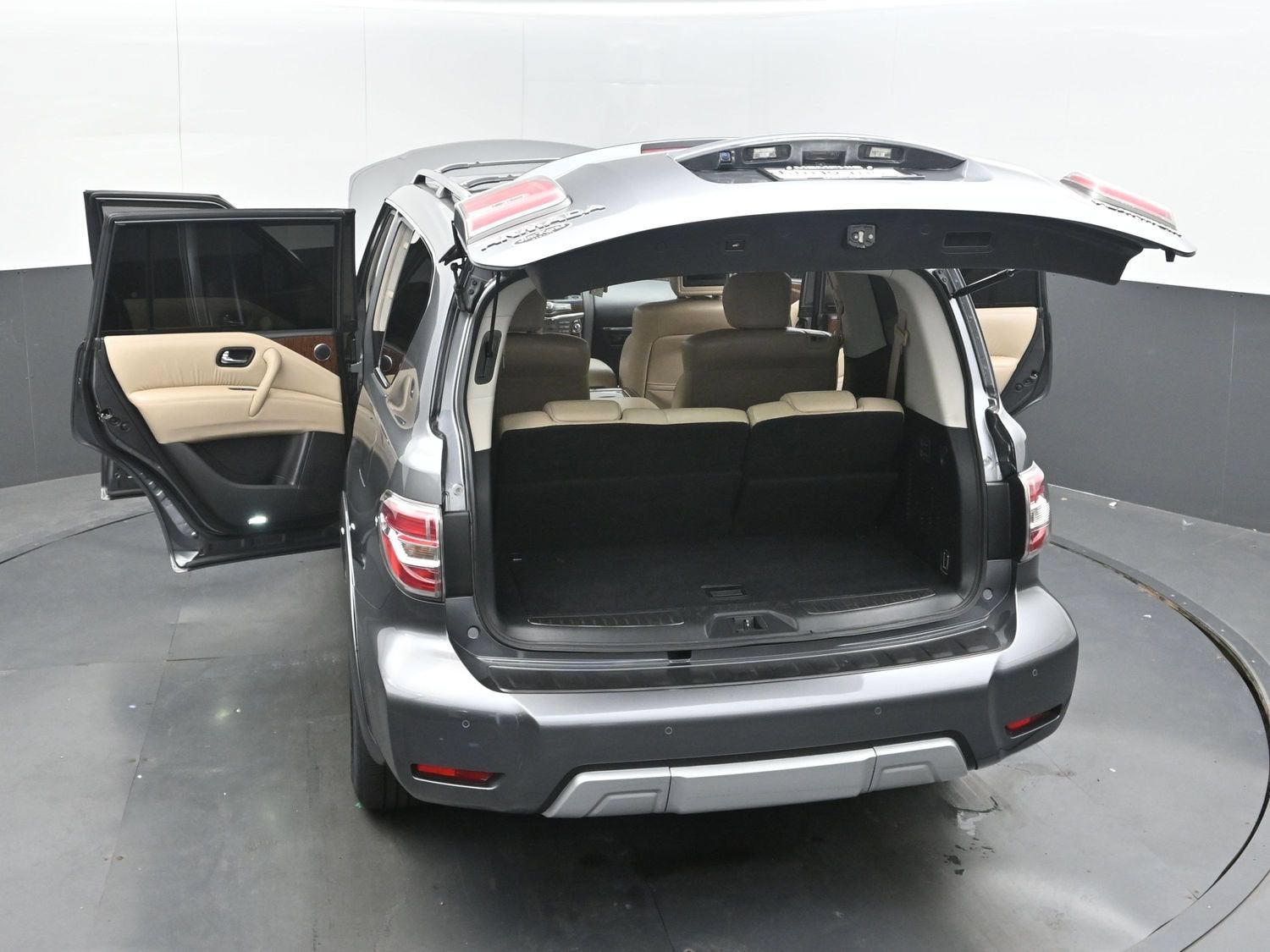 2017 Nissan Armada Platinum