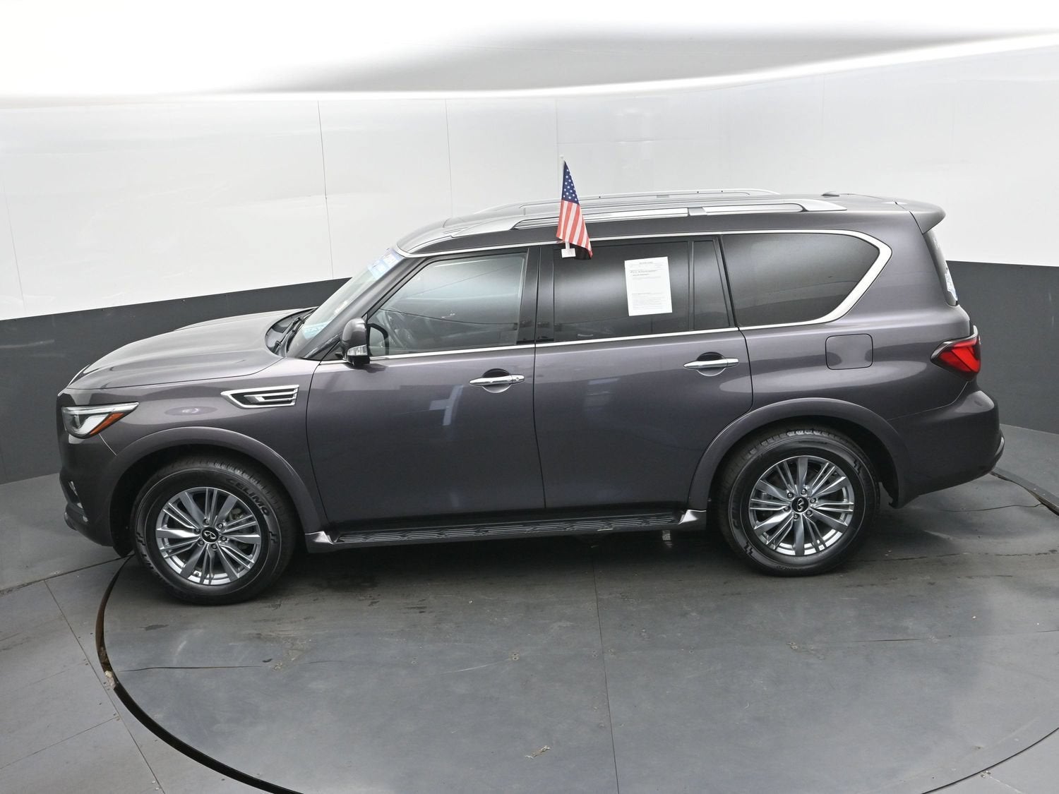 2024 INFINITI QX80 LUXE AWD