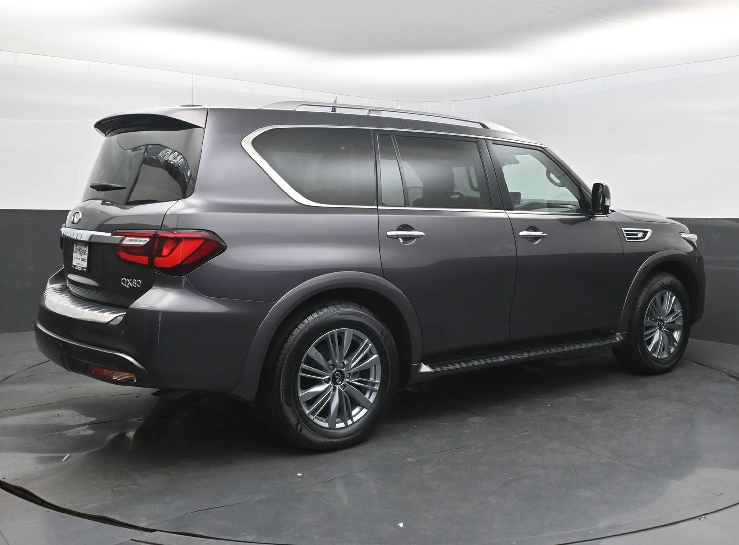 2024 INFINITI QX80 LUXE AWD
