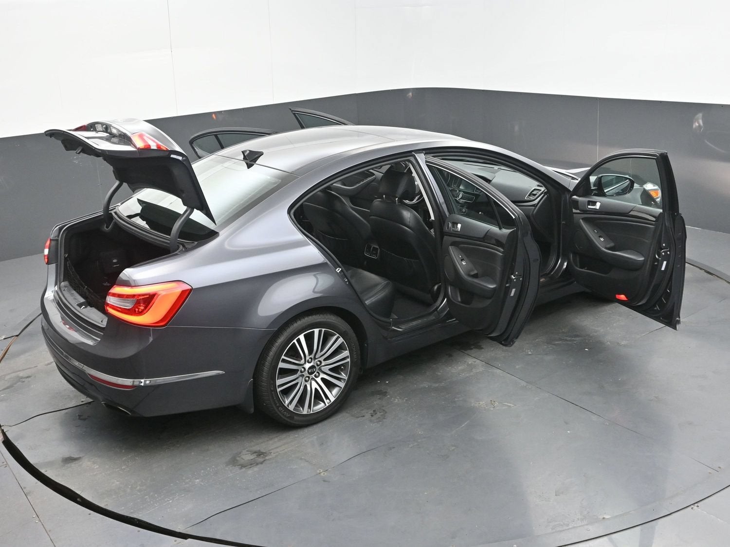 2014 Kia Cadenza Premium