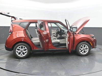 2024 Kia Soul LX